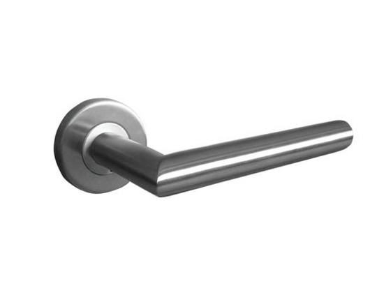 Picture of D4E DOOR LEVER ON ROSE (INC PC) STAINLESS STEEL304 L-90GR DESIGN